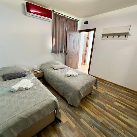 Navial Hotel Gabrovo Kültér fotó