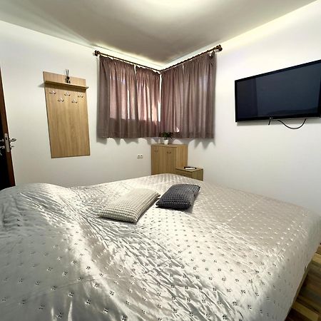 Navial Hotel Gabrovo Kültér fotó