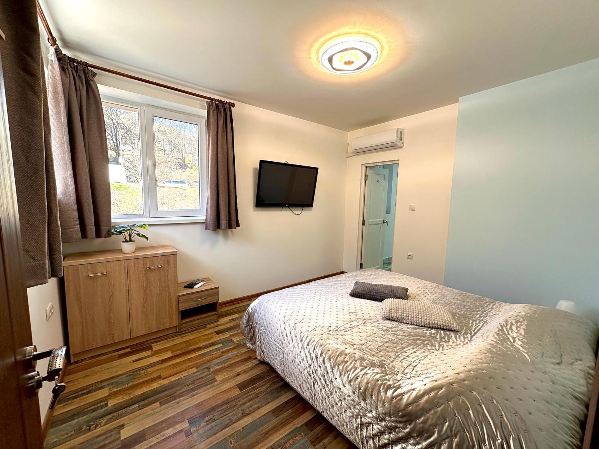 Navial Hotel Gabrovo Kültér fotó